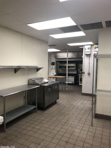 209 B St, Bryant, AR 72022